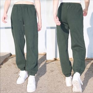 Brandy Melville Colorado Aspen Green Sweatpants